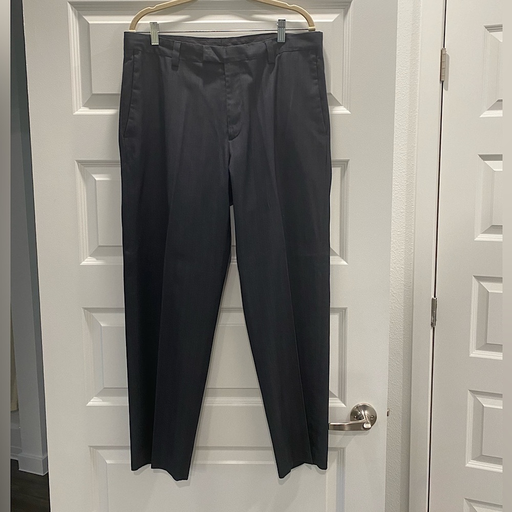 Kenneth Cole Men’s Gray Dress Slacks Size 6
